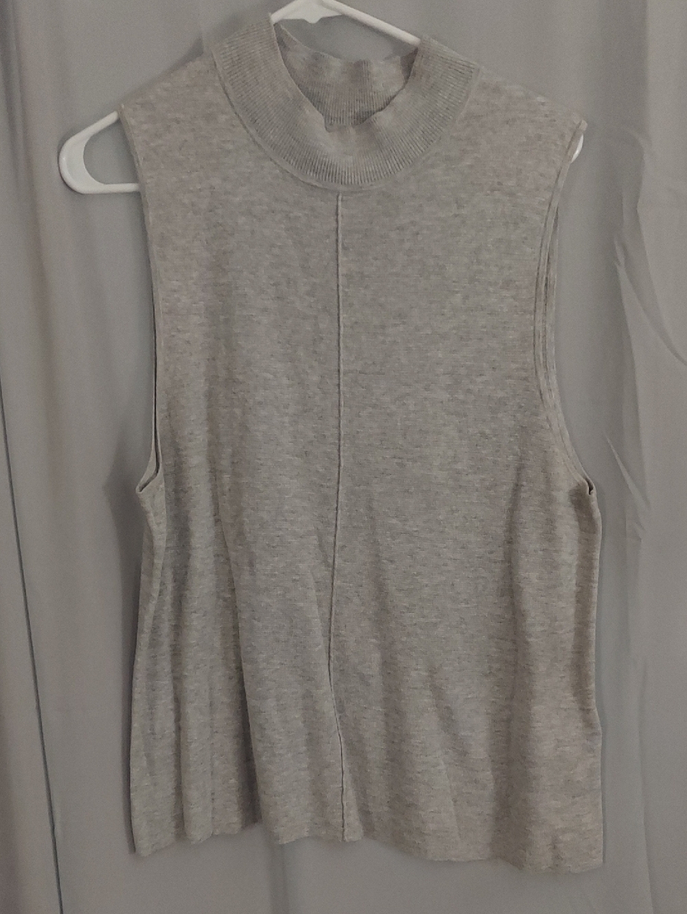 Banana Republic Sleeveless Mock Neck Tank Lightweight Sweater - Light Gray
